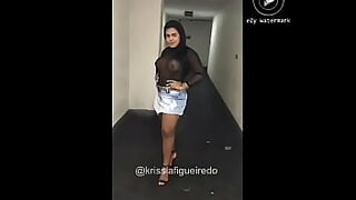stripper twerking naked with safada brunette dancing reggaeton shortinho rolling tasty with butt plug plug in ass oral creampie