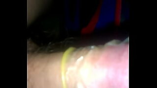 amigo dejo a su novia caliente y sola conmigo asi que nos pusimos a coger a sus espaldas siguenos en