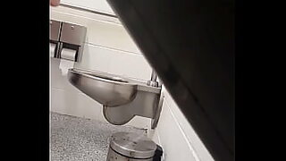 aunty dress changing hidden cam
