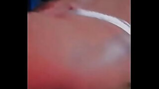 1080p un ouvrier costaud sest fait prendre en train de se branler dans un escalier