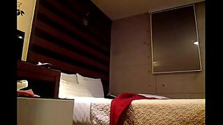 aunty changing hidden cam