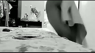 adik lagi tidur di entot ama kakak sendiri