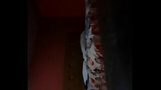 1080p un ouvrier costaud sest fait prendre en train de se branler dans un escalier