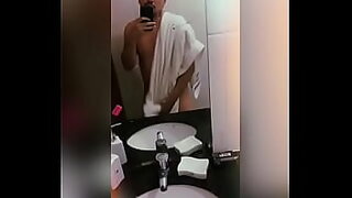18 year old fuck in chuck e cheese parking lot