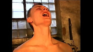 1 girl 4 boys at a time 1 in moutn 2 in vagina 1 in 2 hole