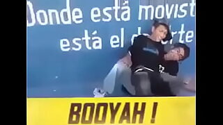 1080p un ouvrier costaud sest fait prendre en train de se branler dans un escalier
