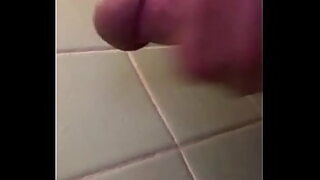 2 guys jerking off