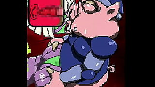 ass shaking up close