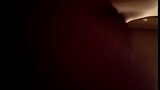 agacharse para cojer el jabon