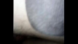 a su hermana dormida y se la folla