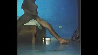 18 year old na lalaki hinalikan at titirahin ang maputing tiyahin