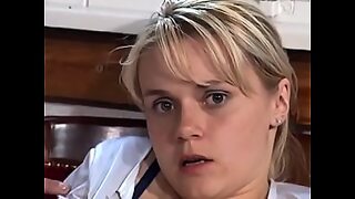 10 sec the naughty boy stripped off moms sari and fucked her hard
