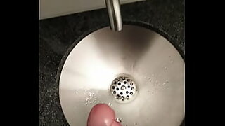 aunty pissing