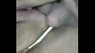 metendo o console no cuzinho