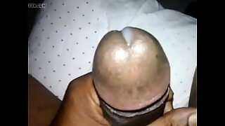 18 year old showing you how to cum just by using your hands