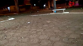 amigo dejo a su novia caliente y sola conmigo asi que nos pusimos a coger a sus espaldas siguenos en