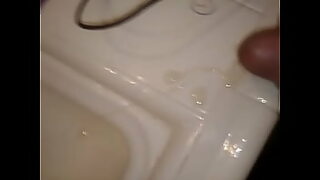 aunty hidden bath