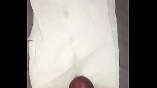 girls periods using napkin videos