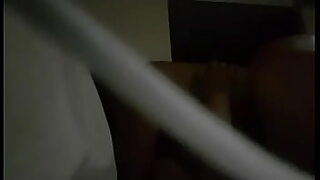 2hombres y 1 mujer
