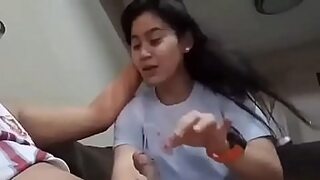 awek melayu ramas tetek sendiri melancap