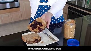 10 sec the naughty boy stripped off moms sari and fucked her hard