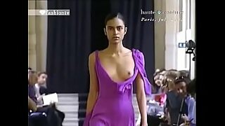 18 years boobs show