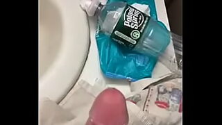 18 years old sucking dick