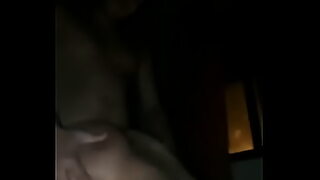 amigo dejo a su novia caliente y sola conmigo asi que nos pusimos a coger a sus espaldas siguenos en