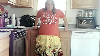 1 girl 4 boys at a time 1 in moutn 2 in vagina 1 in 2 hole