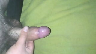 amigo dejo a su novia caliente y sola conmigo asi que nos pusimos a coger a sus espaldas siguenos en