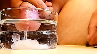 18 year old breaks the seal of the pussy with her step brothers big