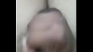 amarrada como una perra y que le den duro y fuerte