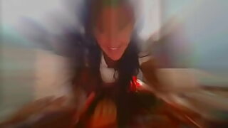 a su hermana dormida y se la folla