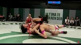 1 girl 4 boys at a time 1 in moutn 2 in vagina 1 in 2 hole