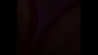 a su hermana dormida y se la folla