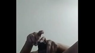 ass bouncing on duck