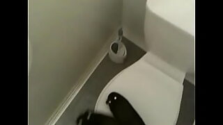 aunty mami bathroom pissing toilet