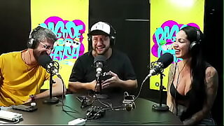 morena que foi no pagode da ofensa