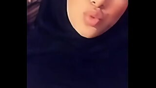 arabic aunty hijabi