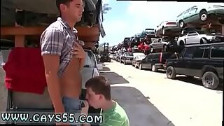 10 men in 1 women