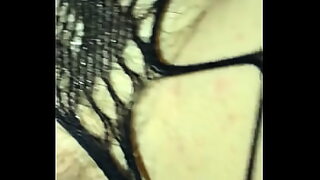 ass shaking up close