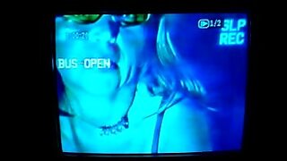 18 year old boy fucking a 20 year old girl