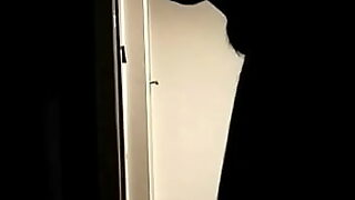 1 girl 4 boys at a time 1 in moutn 2 in vagina 1 in 2 hole