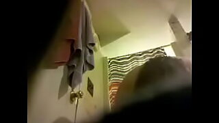 aunty bathing hidden cam