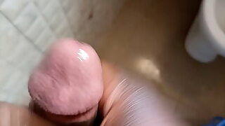 12 yr old masturbating