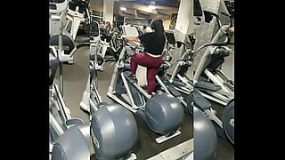 1080p un ouvrier costaud sest fait prendre en train de se branler dans un escalier