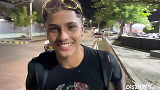 auuny leon