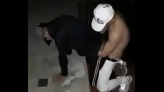 14 saal ki larke ko 20 saal ka larka ne choda