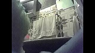 asians pissing