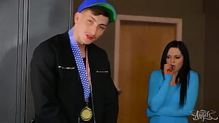 16 bars